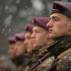 Kolory beretów w Wojsku Polskim: Co znaczą barwy beretów w armii?