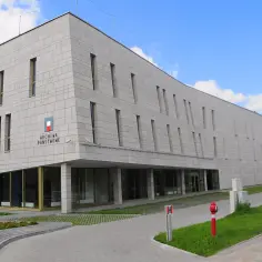 Archiwum państwowe w Radomiu: zbiory, godziny otwarcia i istotne informacje