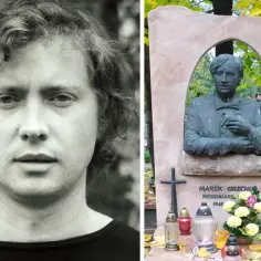 Marek Grechuta żyje w pamięci. Obok jego młodej fotografii nagrobek z jego popiersiem i napisem "Marek Grechuta Piosenkarz 1945".