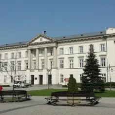 Urząd miejski w Radomiu: kontakt, godziny pracy i struktura organizacyjna