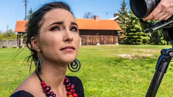 Wiek wokalistki Daj To Głośniej - Ile lat ma Emilia Sanecka?