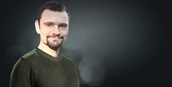 Olaf Popkiewicz wiek - dlaczego informacje o jego wieku są tajemnicą?